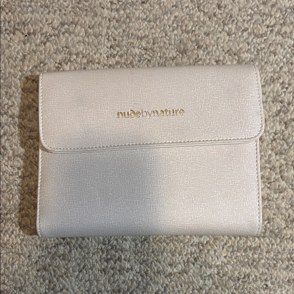 Nude by Nature Ivory Textured makeup brush holder